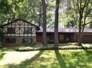 4601 Amberly Ct N, Dunwoody, GA 30360