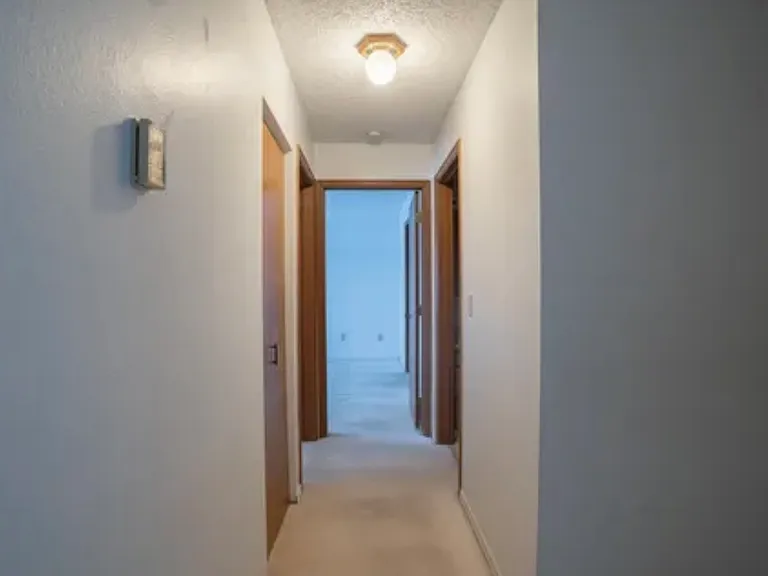 15 Farewell Ave — Photo 5