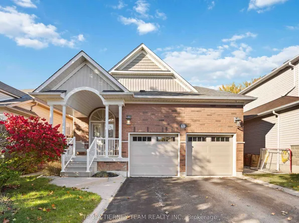 16 Cody Ave, Whitby, ON L1M 1K8