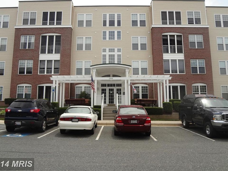 1st image of 1305 Scottsdale Dr Unit 336
