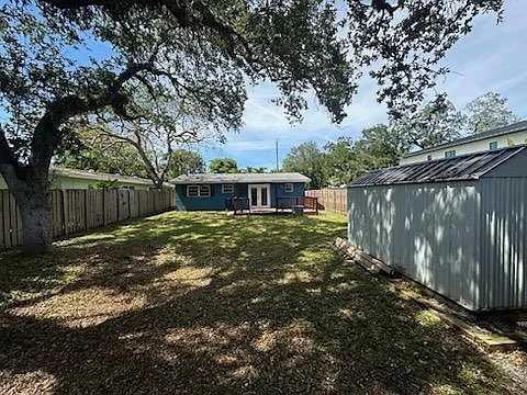 1424 SW 9th St — Photo 30