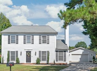 2543 Clearkirk Ct, Matthews, NC 28105