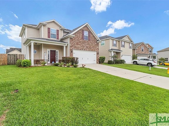 3rd image of 212 Calm Oak Circle