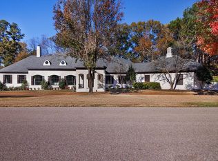 5352 N Clover Dr, Memphis, TN 38120