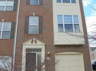 913 Freshes Ln, Woodbridge, VA 22191