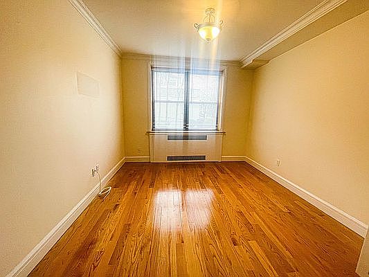 4th image of 3620 Bowne St APT 1A