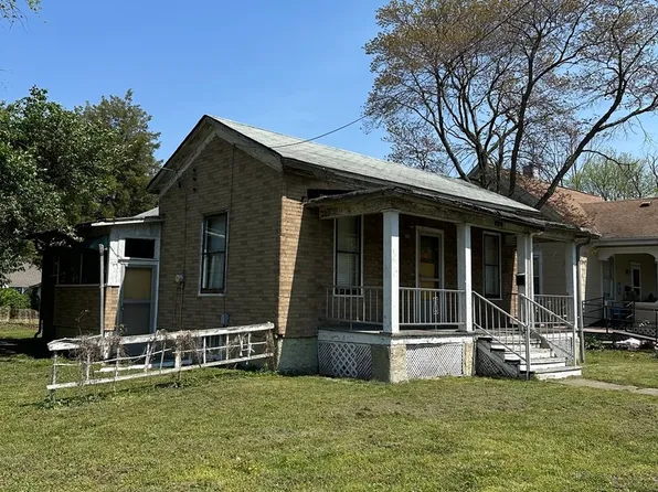 326 W North St, Du Quoin, IL 62832