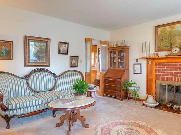 5th image of 1503 Claremont Ct