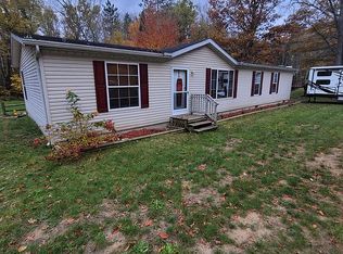 1889 Autumn Dr, Farwell, MI 48622