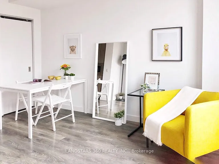 215 Queen St W #1109 — Photo 8