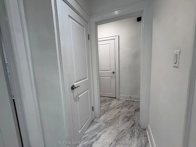 101 Burnside Dr #MAIN — Photo 12