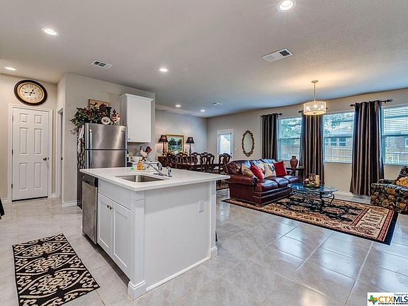 4th image of 233 Braeden Brooke Dr