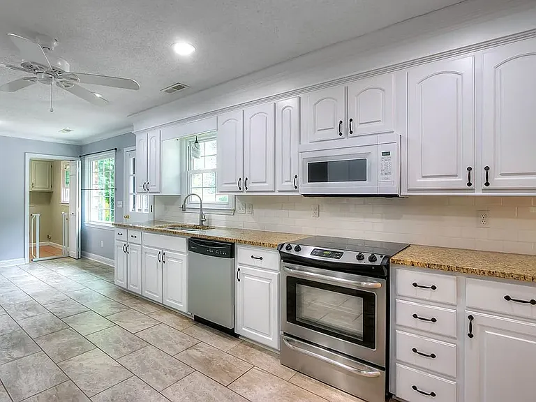 2704 Powhatan Dr — Photo 26