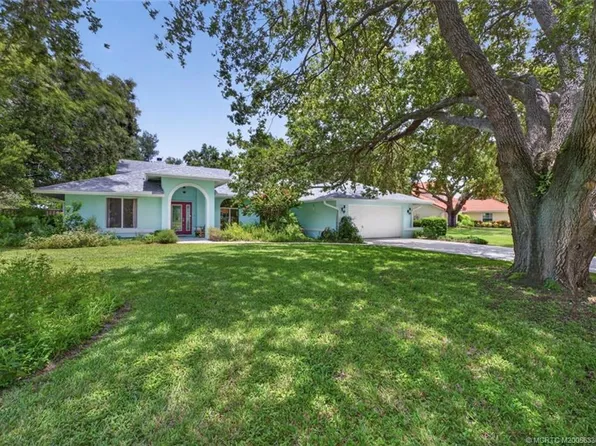 204 NE Elm Ter, Jensen Beach, FL 34957