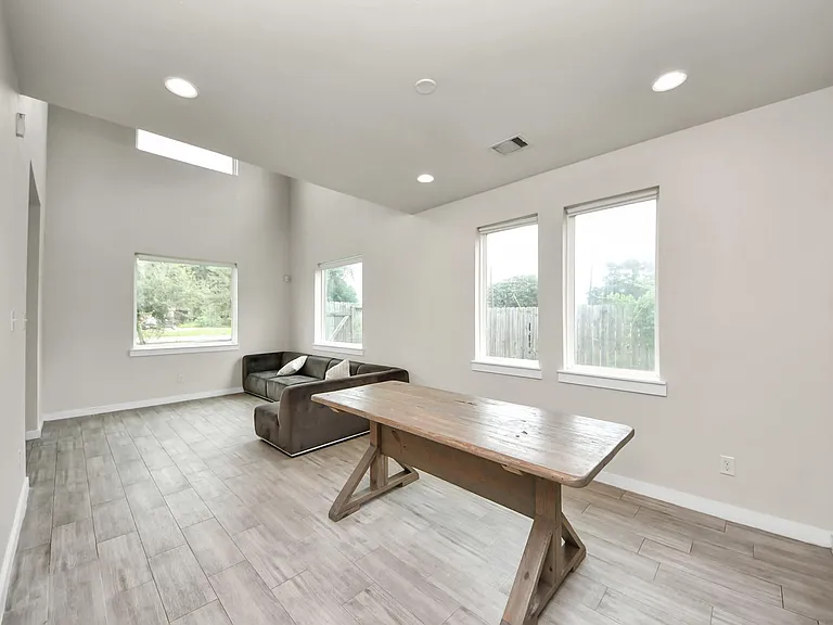 4228 Bellfort St — Photo 9