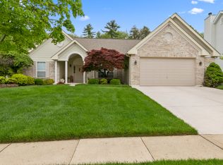 911 Arlington Glen Dr, Fenton, MO 63026