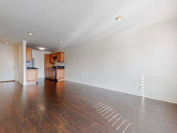 5th image of 1222 N Olive Dr APT 314