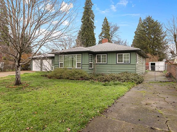 3rd image of 1594 Velia St