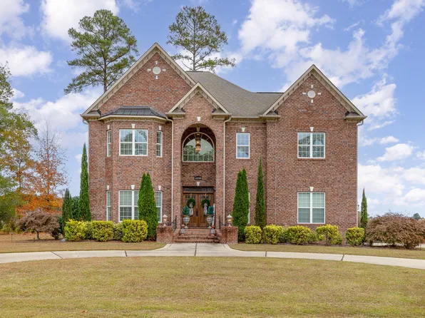 6328 Caveson Ct, Fayetteville, NC 28311