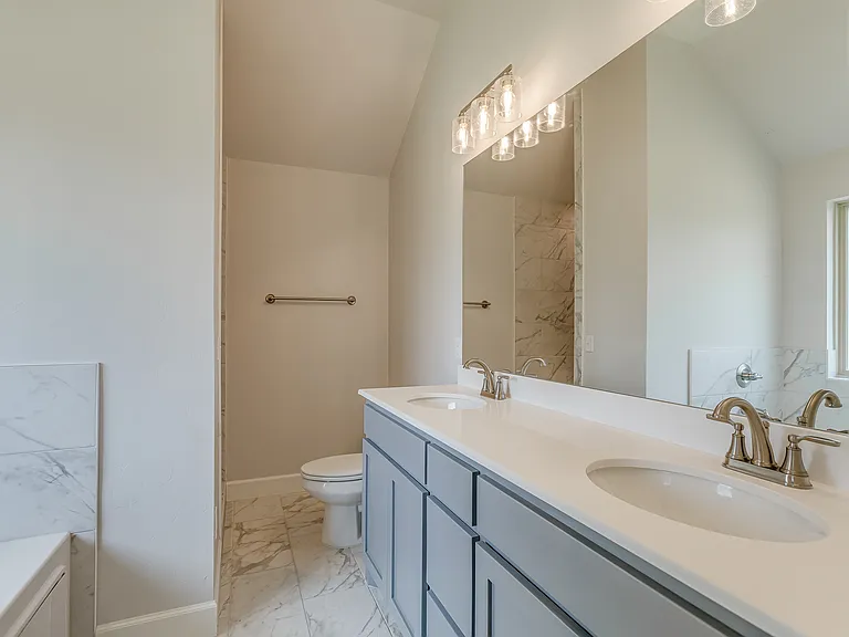 9324 NW 143rd St — Photo 22