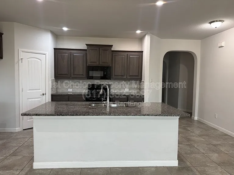 4928 Sugarcane Ln — Photo 5