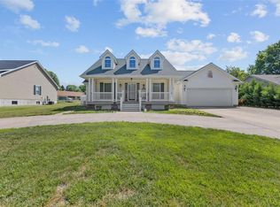 412 Hillsboro Rd, Farmington, MO 63640