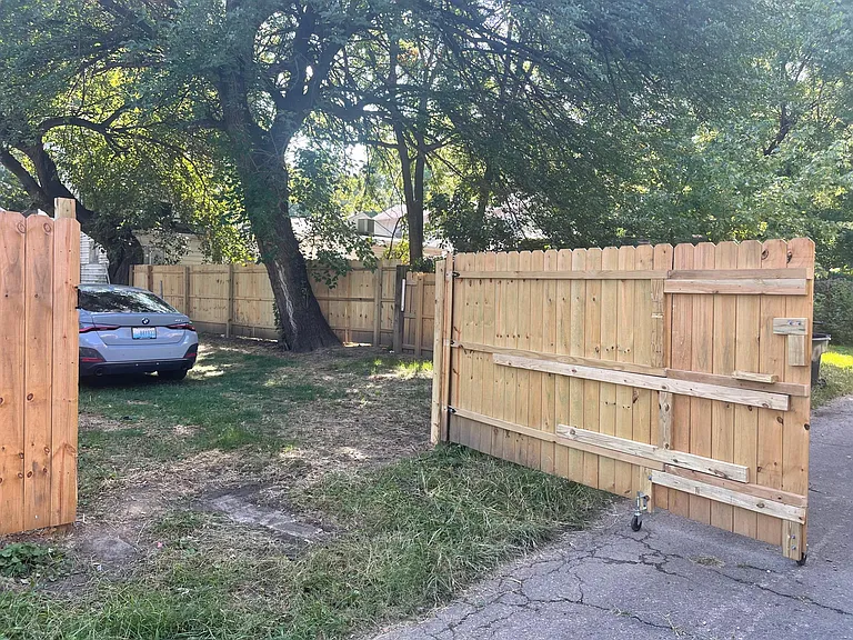 1428 S Hancock St — Photo 16