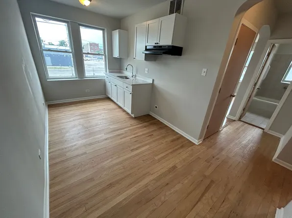 2123 South 51st Court
