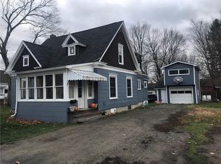 7 Charles St, Wayland, NY 14572