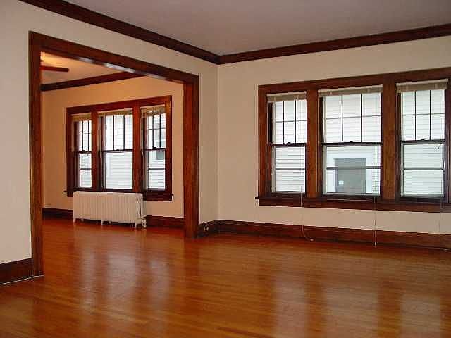 2nd image of 3215 Columbus Ave