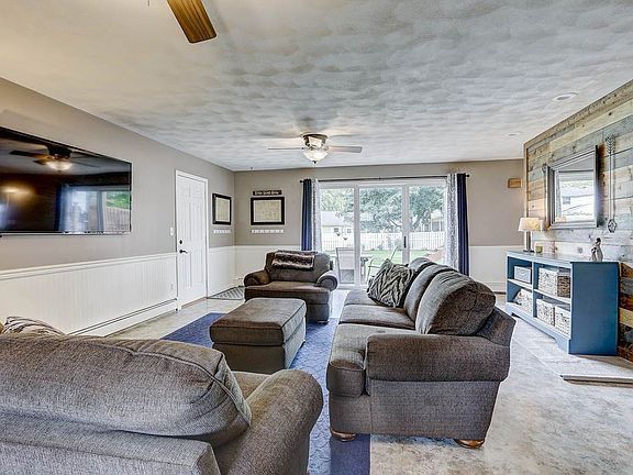 4th image of 323 Apache Dr