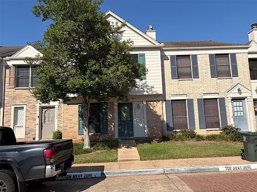 2810 Grants Lake Blvd Photo 1