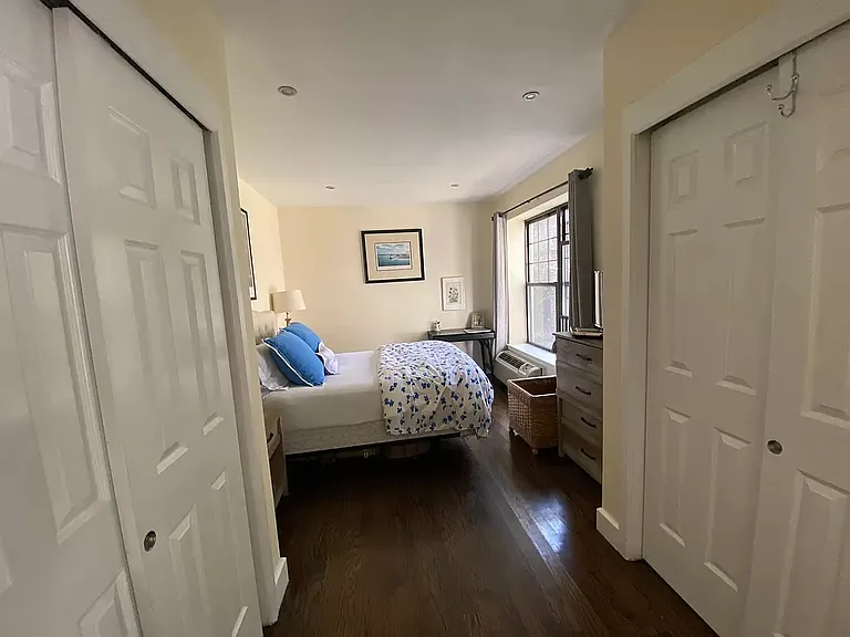 306 W 22nd St #2C — Photo 2