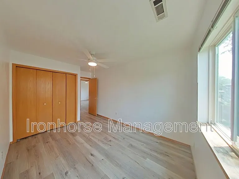 8 Michael Grove Ave #10 — Photo 20