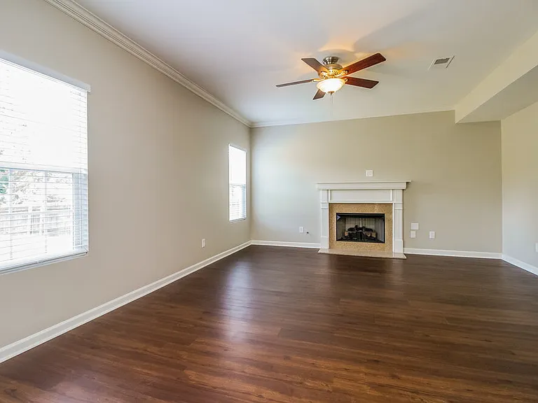 1016 Solomon Ln — Photo 6