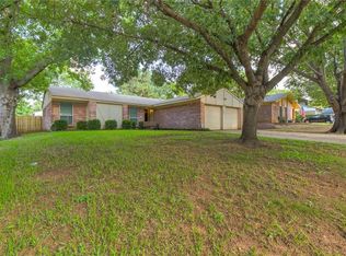 1503 Vancouver Dr, Arlington, TX 76012