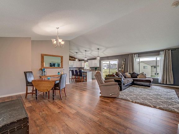 2nd image of 1137 Briarwood Blvd