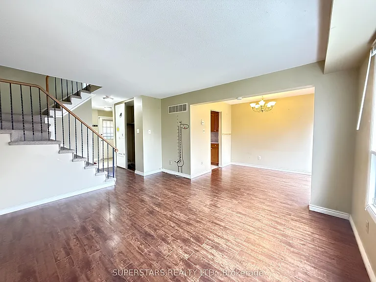 24 Oakhaven Dr — Photo 5