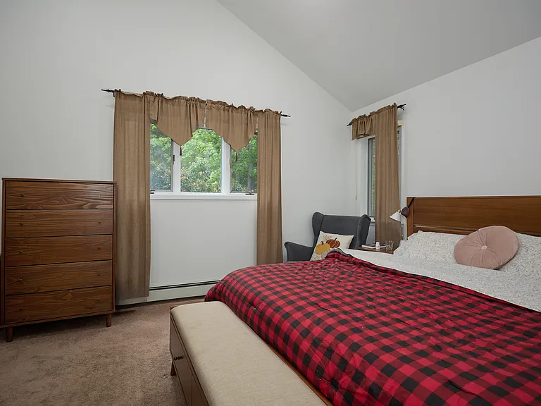 34 Maple Brook Rd — Photo 17