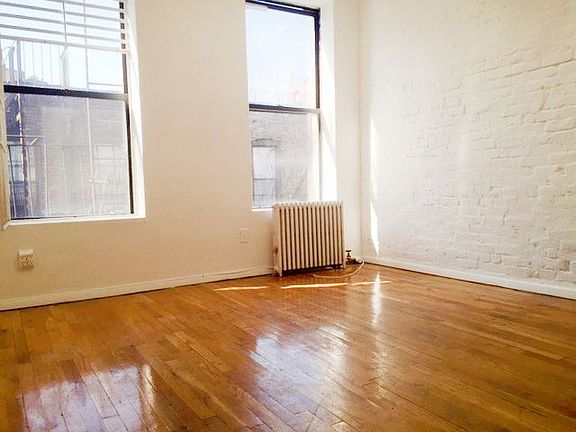 2nd image of 107 Thompson St #3DB