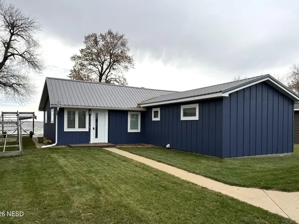 410 N Lake Dr, Watertown, SD 57201