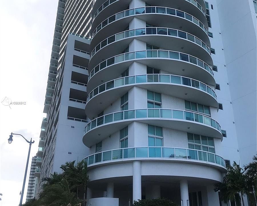 1st image of 1800 N Bayshore Dr APT 2902