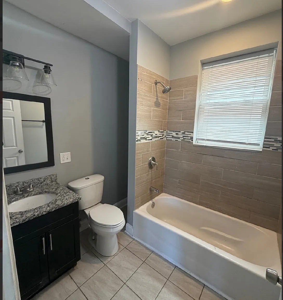 4 bed, 1600 sqft, $2,150 — Photo 4