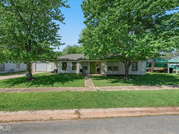 1331 Shamrock St, Bossier City, LA 71112