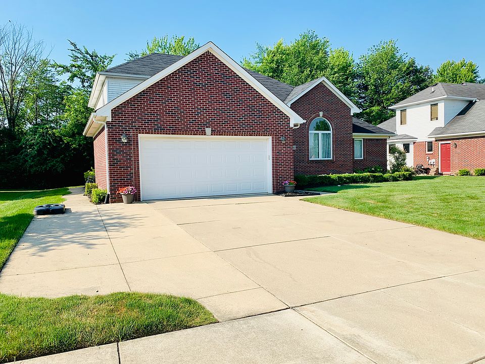 2nd image of 37210 Creekview Ln