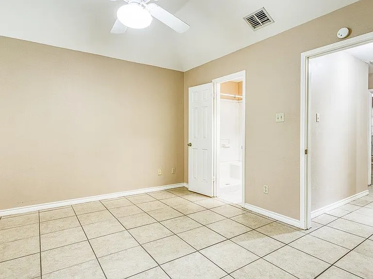 2322 Willow Dr — Photo 4