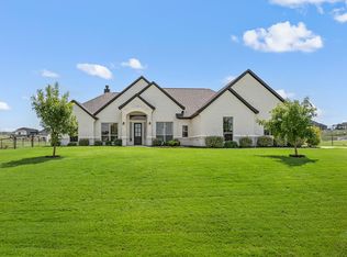 313 Oak Meadow Ln, Weatherford, TX 76085