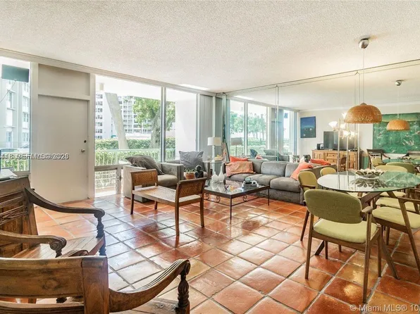 1408 Brickell Bay Dr APT 105, Miami, FL 33131