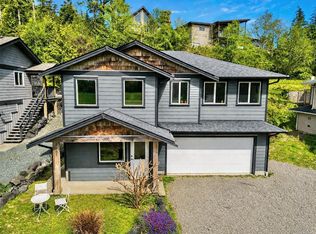 380 Pacific Cres, Ucluelet, BC V0R 3A0
