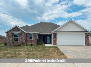 983 Madden St, Springdale, AR 72762
